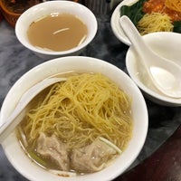 Photo taken at 其美潮州魚旦粉 Qimei Noodles Restaurant by ooYOYAEoo on 11/3/2018