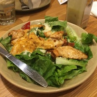 Photo taken at Nando&#39;s by ooYOYAEoo on 11/12/2017