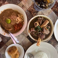Photo taken at Restoran ZZ Sup Tulang by Ellani W. on 10/31/2023