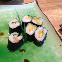 6/19/2013 tarihinde Aprilziyaretçi tarafından Sushi King'de çekilen fotoğraf