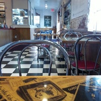 11/27/2012 tarihinde Joey M.ziyaretçi tarafından South Street Cheese Steaks'de çekilen fotoğraf