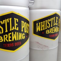 Das Foto wurde bei Whistle Post Brewing Company von Whistle Post Brewing Company am 6/20/2016 aufgenommen