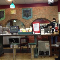 11/3/2012 tarihinde Andrew G.ziyaretçi tarafından Simply Rising Cafe'de çekilen fotoğraf