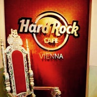 Photo taken at Hard Rock Cafe by Esin S. on 9/14/2016