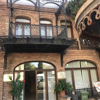 Photo taken at Pirosmani Hotel Sighnaghi | სასტუმრო ფიროსმანი by Ded Ž. on 9/17/2017
