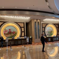 Photo taken at Shangri-La Hotel, Futian, Shenzhen by Sonnypong on 9/10/2020