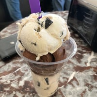 Das Foto wurde bei Brooklyn Ice Cream Factory von Onur S. am 8/25/2018 aufgenommen