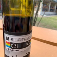 3/6/2022 tarihinde Becky F.ziyaretçi tarafından Bell Springs Winery'de çekilen fotoğraf