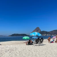 Photo taken at Praia do Flamengo by Lucas C. on 8/2/2023