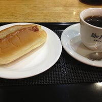 Photo taken at cafe BlancNoir by Masakazu U. on 11/19/2012