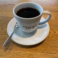 Photo taken at EXCELSIOR CAFFÉ by Masakazu U. on 6/12/2021