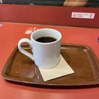 Photo taken at Caffè Veloce by Masakazu U. on 12/3/2022
