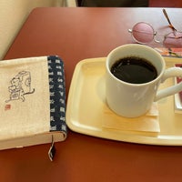 Photo taken at Caffè Veloce by Masakazu U. on 7/10/2021
