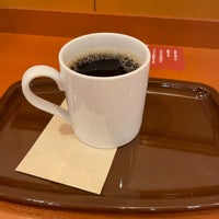 Photo taken at Caffè Veloce by Masakazu U. on 7/17/2022