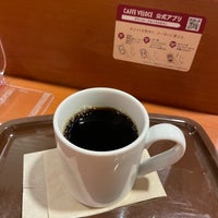 Photo taken at Caffè Veloce by Masakazu U. on 11/12/2022