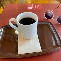 Photo taken at Caffè Veloce by Masakazu U. on 7/17/2021