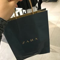 Photo taken at Zara by Раяна М. on 8/28/2017