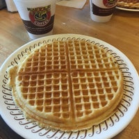 Photo taken at Waffle House by Kristin O. on 4/10/2016