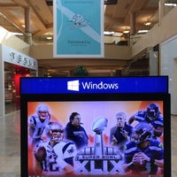Photo taken at Microsoft Store by Jac on 1/21/2015
