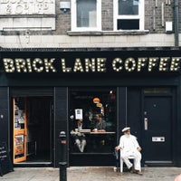 Foto scattata a Brick Lane Brasserie da Esha H. il 8/19/2015