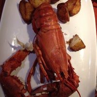 Photo taken at Red Lobster by Igor E. on 8/29/2014