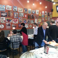 1/9/2013 tarihinde Karl R.ziyaretçi tarafından Joe’s New York Pizza'de çekilen fotoğraf