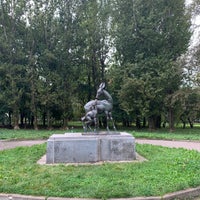 Photo taken at Мемориальный парк by Татьяна Х. on 9/13/2021