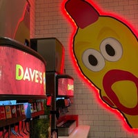 Photo taken at Dave’s Hot Chicken by 🎈 on 8/26/2021