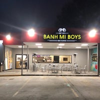 2/1/2019 tarihinde Melissaziyaretçi tarafından Banh Mi Boys'de çekilen fotoğraf