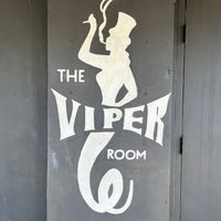 รูปภาพถ่ายที่ The Viper Room โดย Casey L. เมื่อ 8/7/2022