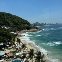 Photo taken at Sheraton Grand Rio Hotel &amp;amp; Resort by Rafael G. on 12/29/2023