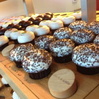 Photo taken at Sprinkles Cupcakes by Nonae V. on 5/3/2013