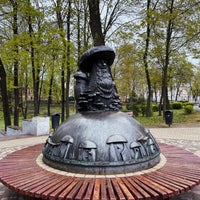Photo taken at Скульптура «В Рязани грибы с глазами» by Ilya V. on 5/9/2021