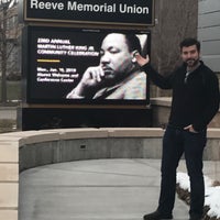 รูปภาพถ่ายที่ Reeve Memorial Union โดย Reeve T. เมื่อ 12/22/2017