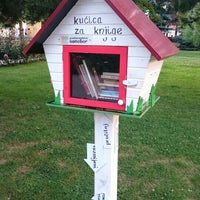 Photo taken at Kućica za knjige by Aleksandar H. on 7/21/2016