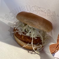 Photo taken at Mos Burger by KKDSPP on 6/17/2023