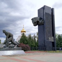 Photo taken at Памятник борцам революции 1905 года by Viacheslav on 8/7/2018