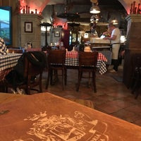 Foto diambil di da YVONNE Trattoria Toscana oleh S 🤗 pada 7/25/2017