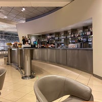 Photo taken at Lufthansa Senator Lounge by S 🤗 on 11/27/2019