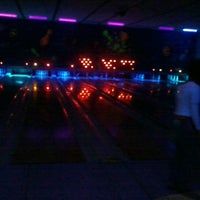 Photo taken at New Bowling by Andre G. on 11/4/2012