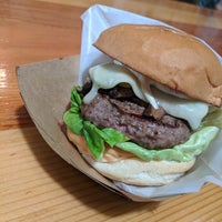 Foto diambil di Konjoe Burger oleh Monica pada 6/28/2018