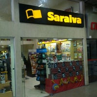 Photo taken at Saraiva by Zeno L. on 12/8/2012