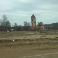 Photo taken at Разрушенная церковь by Лёха 🚔 O. on 3/16/2017