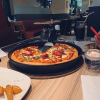 12/3/2019 tarihinde Arnis O.ziyaretçi tarafından Pizza Hut'de çekilen fotoğraf