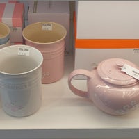 Le Creuset Kitchen Supply Store