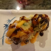 Foto diambil di Zenko Sushi oleh Joe V. pada 6/19/2017