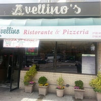 5/7/2013 tarihinde Richard T.ziyaretçi tarafından Avellino Ristorante &amp;amp; Pizzeria'de çekilen fotoğraf