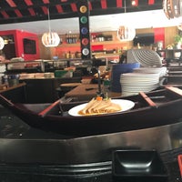 3/28/2017 tarihinde Kziyaretçi tarafından Ninja Spinning Sushi Bar'de çekilen fotoğraf