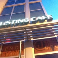 8/3/2013にKがJustin&#39;s Cafeで撮った写真