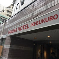 Photo taken at Sakura Hotel Ikebukuro by Yui P. on 9/30/2017